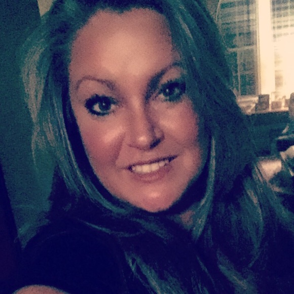 Meet your Posher, Lorri-anna - Picture 1 of 1